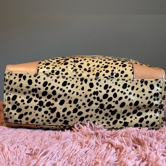 Tory Burch Tan Leopard Cheetah Tote Handbag - Picture 6 of 8